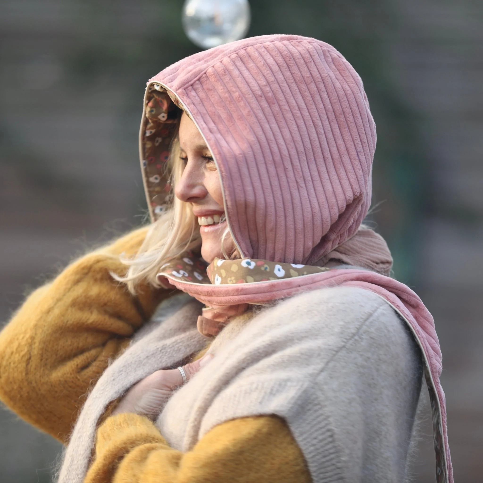 Capuche Rosalie - velours grosse côtes rose boisé/velours léo kiwi - Image 3