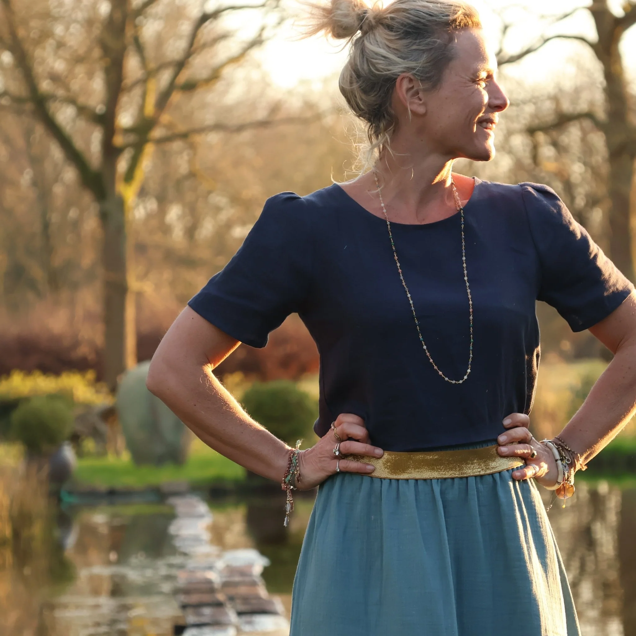 Blouse Eulalie col rond - manches courtes - lin marine - Image 4