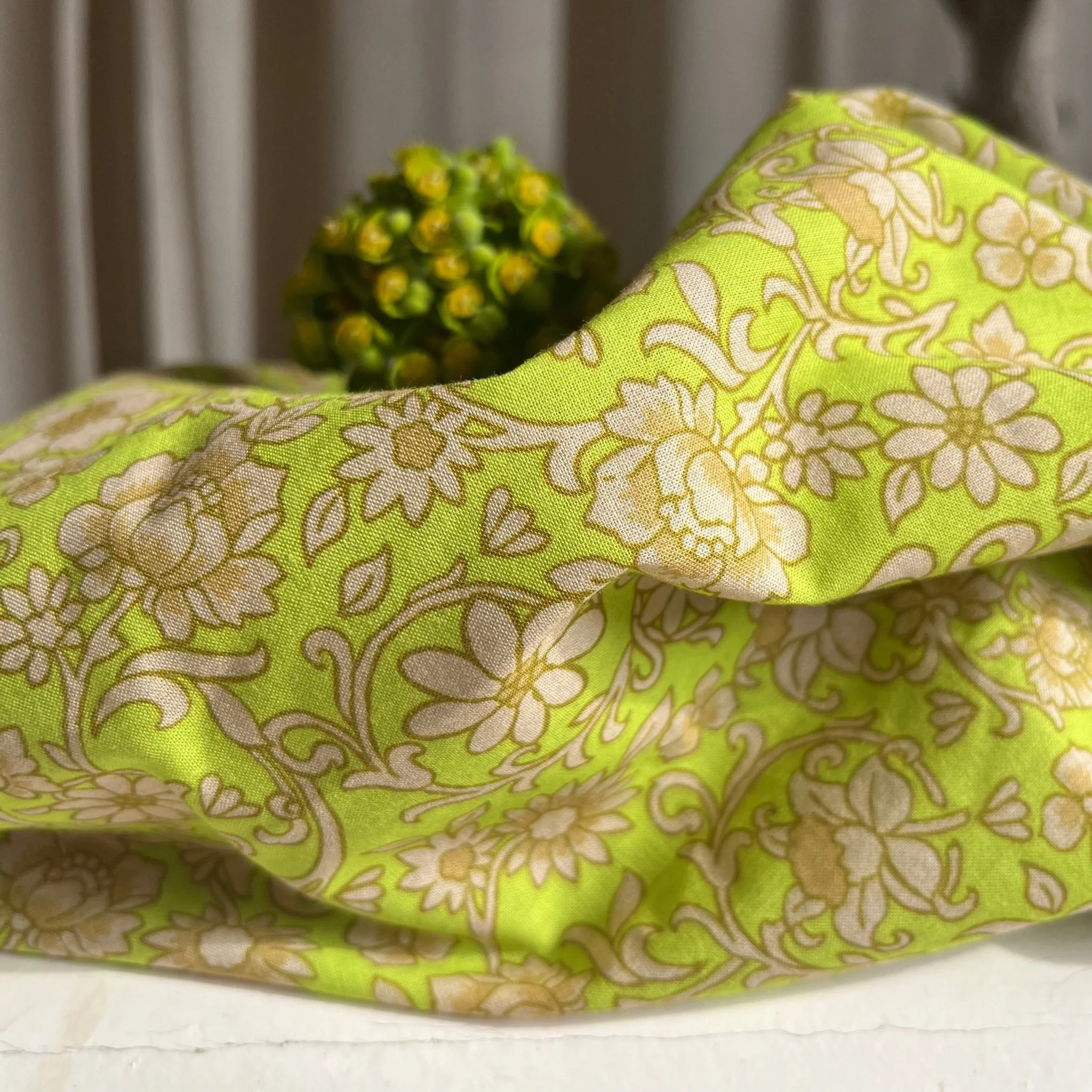 Coupon - voile de coton fleurs de Galapagos 130x260 (A32) - Image 3