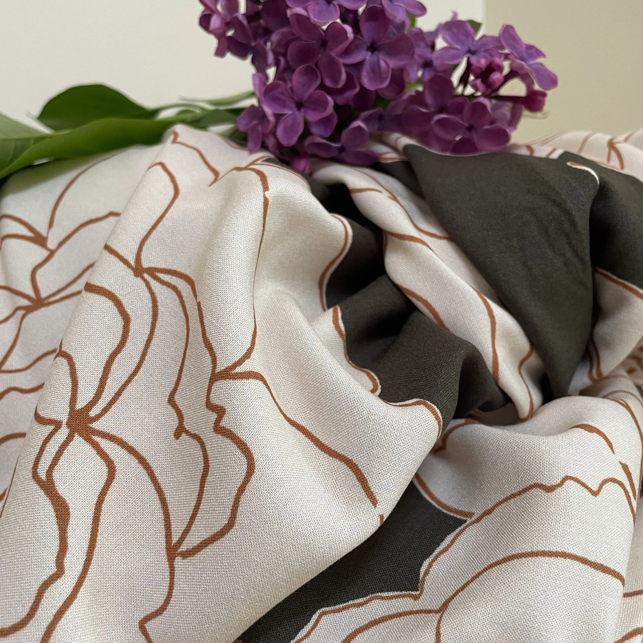 Jupe Tao Viscose fleurs d'Arz - 102cm de hauteur - Image 2