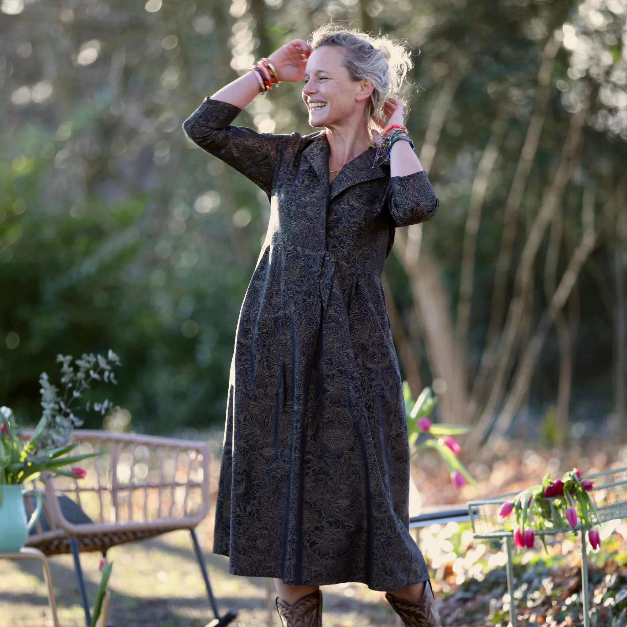 Robe Hazel- Gravure botanique noire/dorée - Image 8